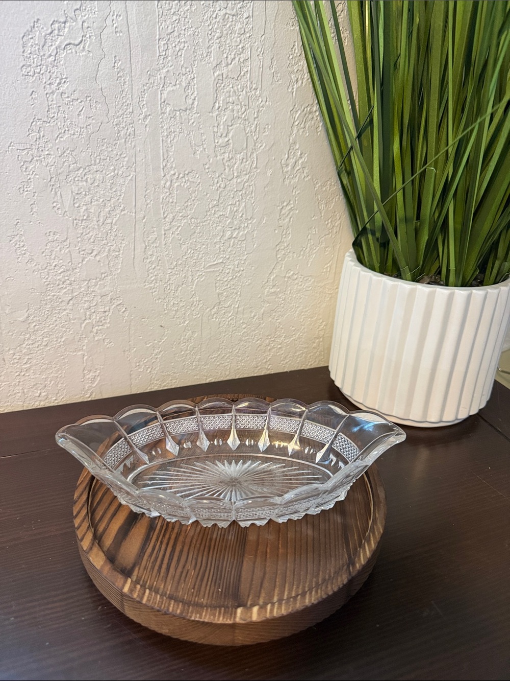 Vintage Pressed Glass Oval Dish – Starburst Design – Clear Scalloped Edge Candy